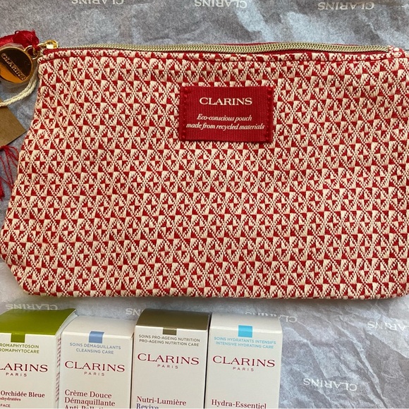 Clarins Luxe Skincare Bundle (Includes Eco-Conscious Pouch) - Picture 4 of 10